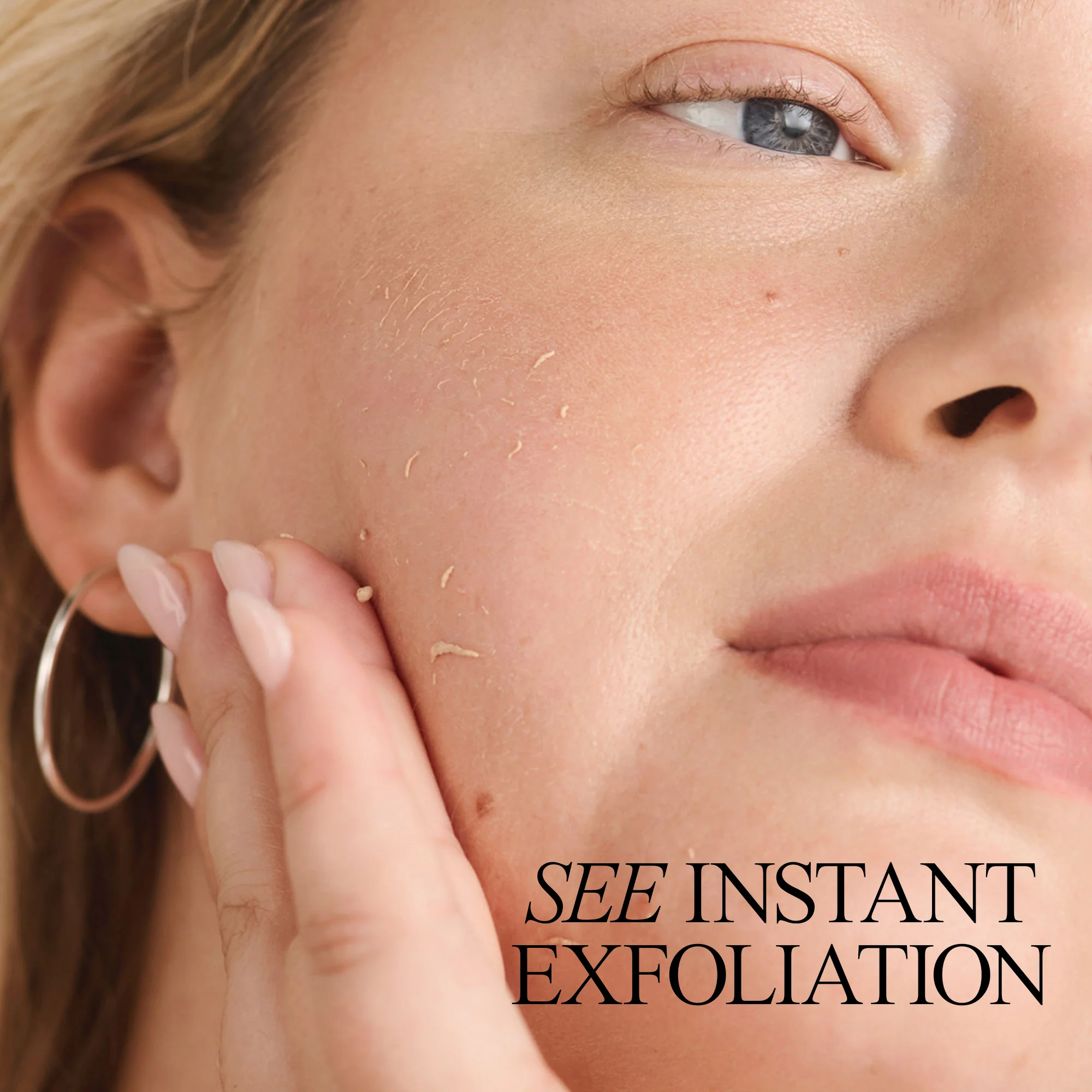 Exfoliating Peel Spray - Image 7